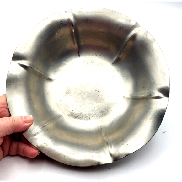 Vintage Old Colony Pewter Bowl or Trinket Dish #732 Scalloped Rim 9"x2.5" - Picture 8 of 9